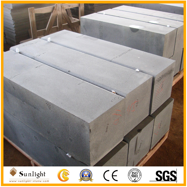 Hainan Ants Line Black Basalt Kerbsto